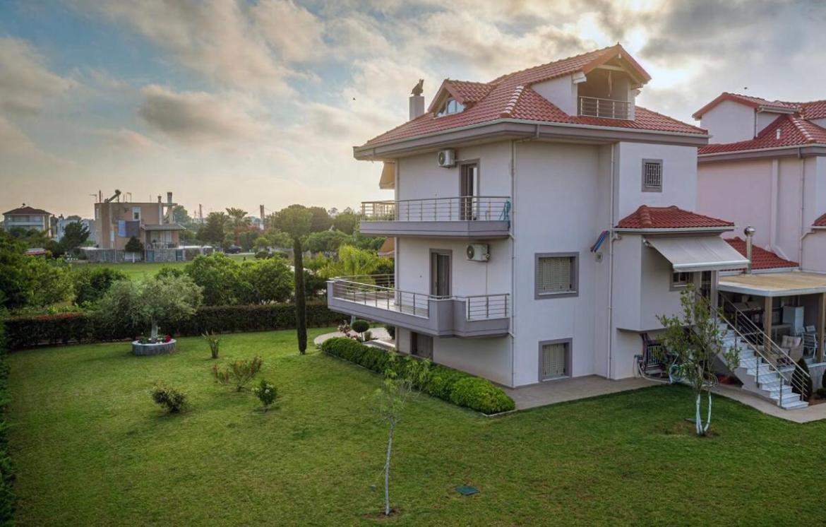 פרבזה "Aeolos" Luxury Villa מראה חיצוני תמונה